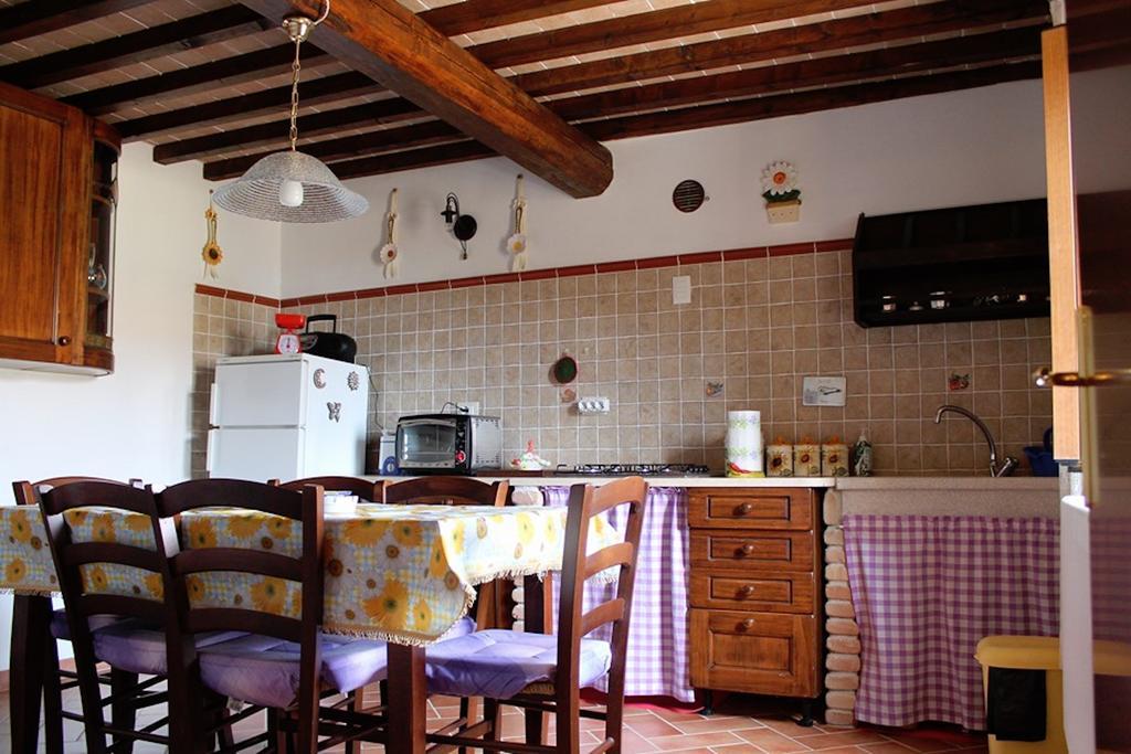 Casa Vacanze In Borgo Monteverdi Marittimo Zewnętrze zdjęcie